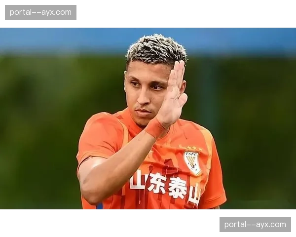 克雷桑3场17次成功过人断崖式领先 突破能力成山东泰山进攻利器